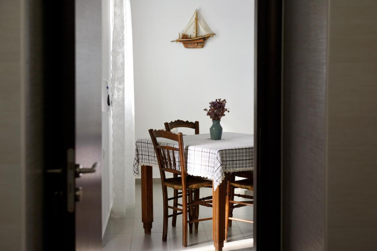 Tsakanos Home Adamantas  Exteriér fotografie